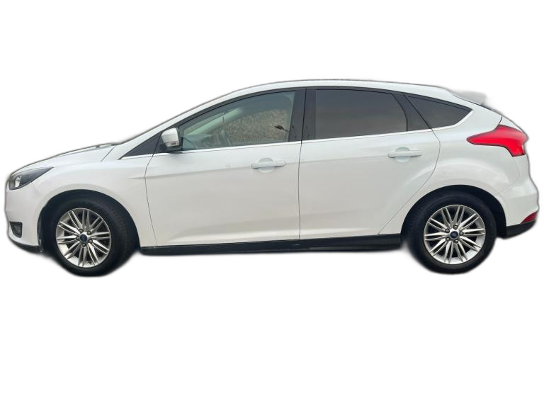 2017 Ford Focus 1.5 TDCi 120 Zetec Edition 5dr HATCHBACK Diesel Manual — photo 5