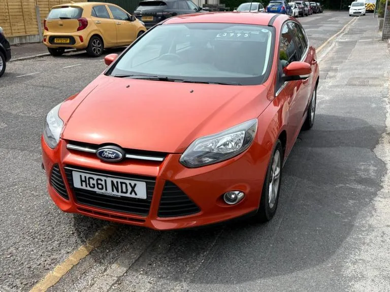 2012 Ford Focus 1.6 125 Zetec 5dr HATCHBACK Petrol Manual