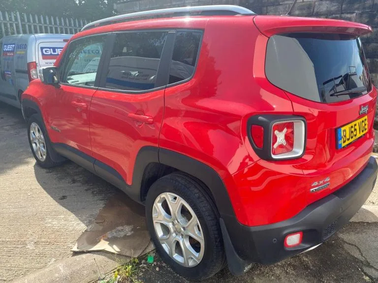 2015 Jeep Renegade 2.0 Multijet Limited 5dr 4WD ESTATE DIESEL Manual