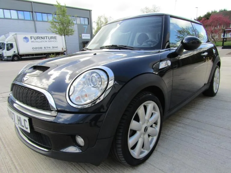 2007 MINI Cooper 1.6 COOPER S 2 DR PETROL 6 SPEED MANUAL LEFT HAND DRIVE Sports Petrol Manual