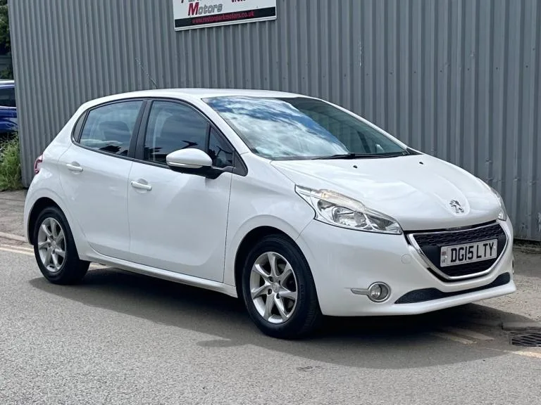 2015 Peugeot 208 1.2 VTi Active 5dr - ULEZ - see video HATCHBACK Petrol Manual