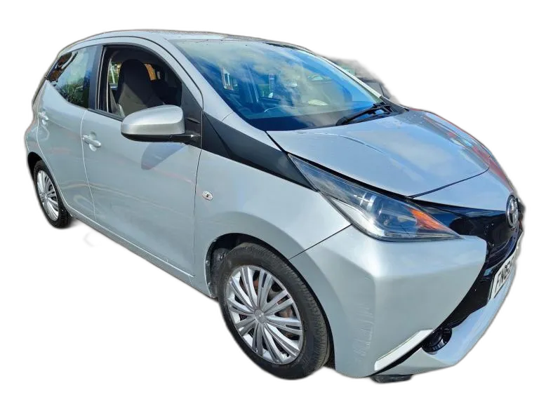 2016 Toyota AYGO 1.0 VVT-i x-play x-shift Euro 6 5dr HATCHBACK Petrol Automatic