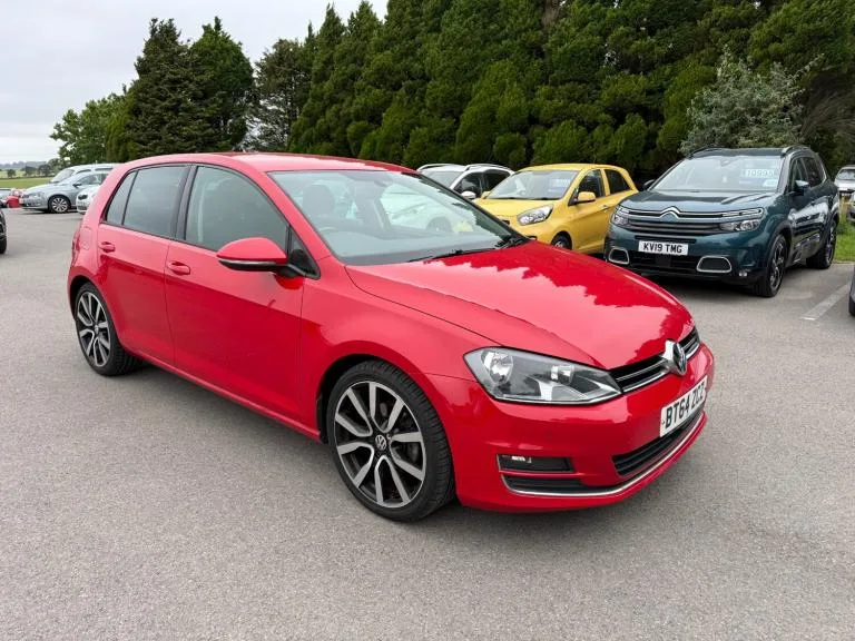 2014 Volkswagen Golf 2.0 TDI GT Diesel Manual Red 5dr Hatchback HATCHBACK Diesel Manual