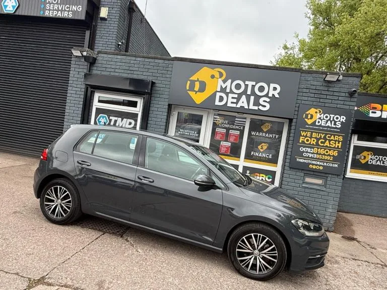 2017 Volkswagen Golf 1.6 TDI SE [Nav] 5dr HATCHBACK Diesel Manual
