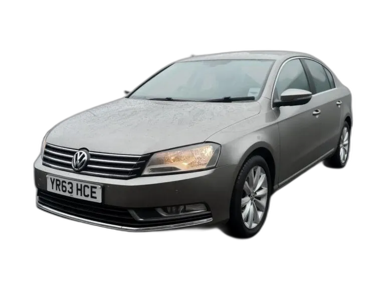 2013 Volkswagen Passat 2.0 TDI Bluemotion Tech Highline 4dr DSG SALOON Diesel Automatic