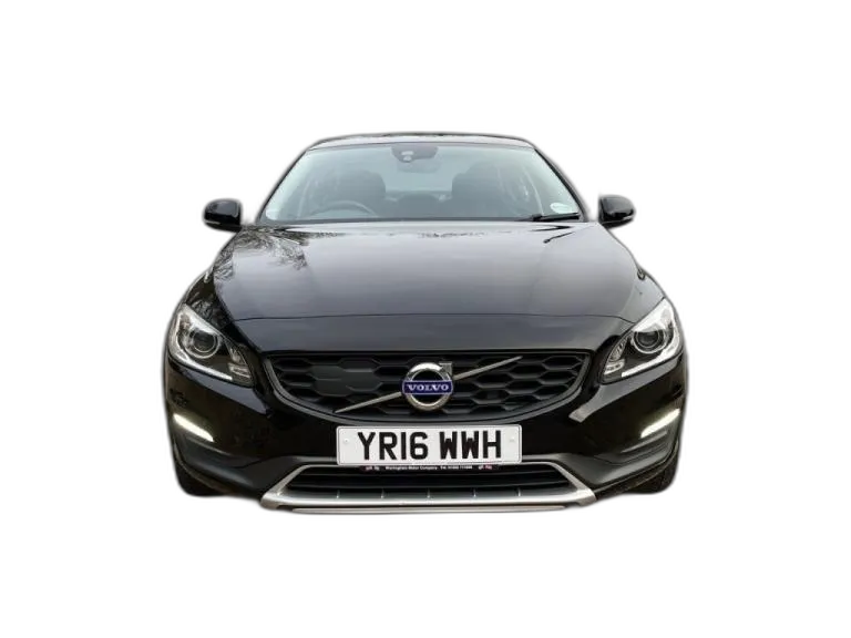 Volvo S60 D4 Cross Country Lux Nav 4dr AWD Geartronic Diesel — photo 2