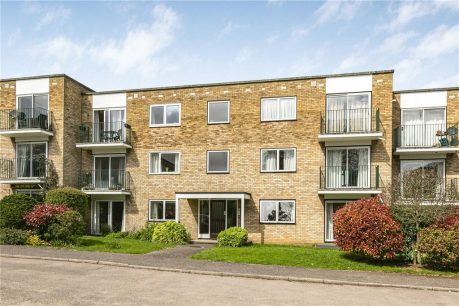Hitchin, Hertfordshire SG4 2 bed flat for sale – £275,000