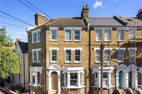 Paulet Road, London, SE5 3 bed apartment for sale – £525,000