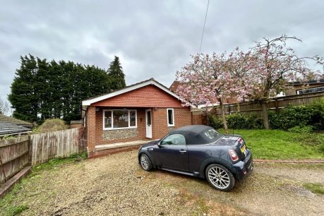 Lane End,  Buckinghamshire,  HP14 3 bed detached bungalow for sale – £500,000
