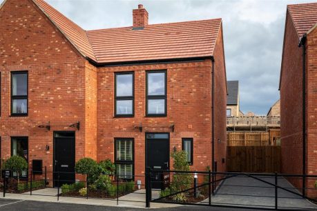 Malabar, Staverton Road, Daventry, NN11 2 bed end of terrace house for sale – £315,000