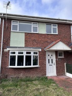 Wharfe Lane, Ellesmere Port CH65 3 bed mews for sale – £165,000