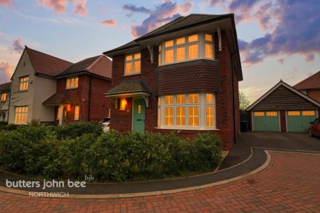 Parks Close, Hartford 4 bed detached house for sale – £425,000