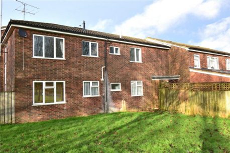 Pershore Road, Popley, Basingstoke, Hampshire, RG24 1 bed apartment for sale – £190,000
