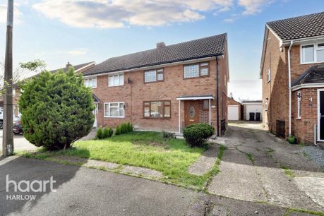 Sakins Croft, Harlow 3 bed semi-detached house for sale – £450,000