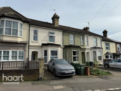 Bower Lane, Maidstone 6 bed terraced house for sale – £375,000