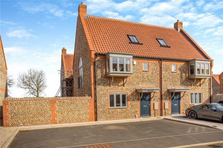 Docking, Norfolk 2 bed semi-detached house for sale – £460,000