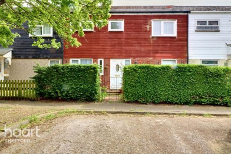 St Martins Way, Thetford 3 bed terraced house for sale – £200,000