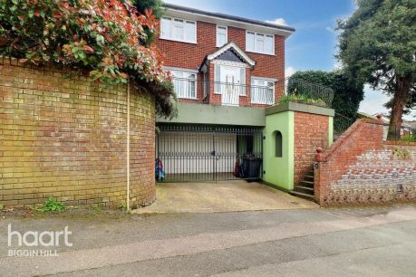 Temple Road, Biggin Hill 3 bed detached house for sale – £550,000