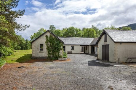 East Kames, Kilmelford, Oban, Argyll and Bute, PA34 5 bed bungalow for sale – £475,000