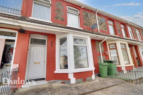 Lanelay Terrace, Pontypridd 3 bed terraced house for sale – £190,000
