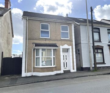 Llwynhendy Road, Llanelli 3 bed detached house for sale – £227,500
