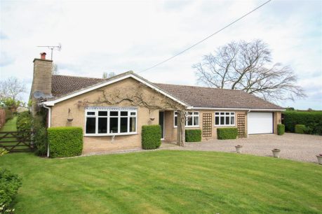 Great Steeping, Spilsby 4 bed detached bungalow for sale – £549,950