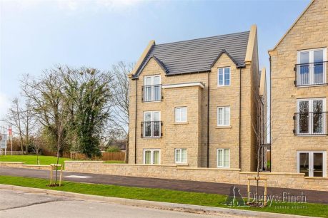 Uffington Road, Stamford 2 bed apartment for sale – £214,995