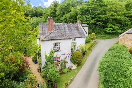 Tregarland Bridge, Looe 3 bed semi-detached house for sale – £515,000