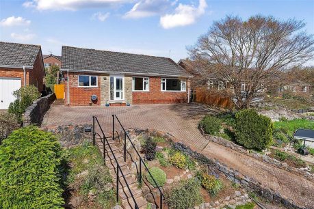 Mallocks Close, Tipton St. John, Sidmouth 3 bed detached house for sale – £470,000