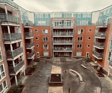 81 Heritage Court 2 bed apartment for sale – £235,000