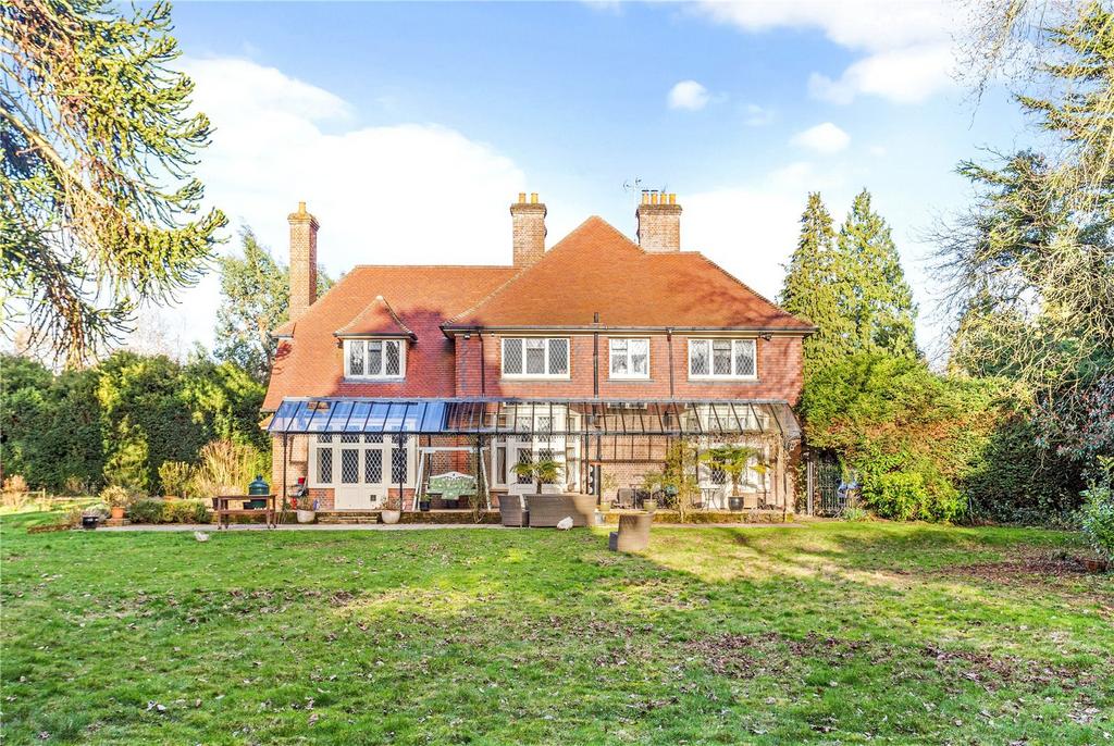 Chenies Road, Chorleywood, Rickmansworth, Hertfordshire, WD3 4 bed house for sale - £1,990,000