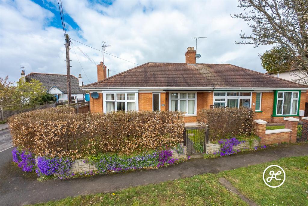 Greenway Crescent, Taunton, TA2, 2 bed semi-detached bungalow for sale - £280,000