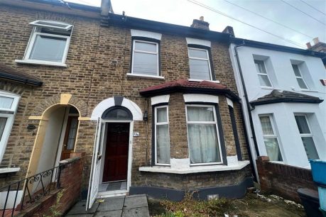 London SE25 3 bed terraced house for sale – £389,950