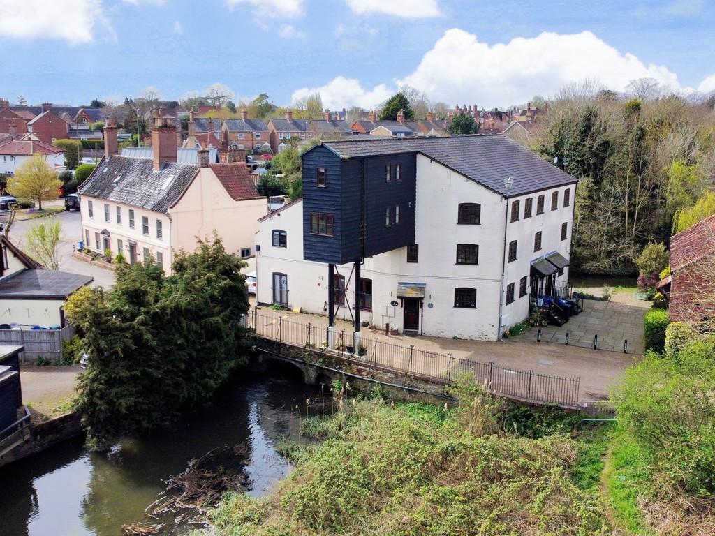 Millstream House, 5 The Watermill, Staithe Road 4 bed barn conversion for sale – £650,000