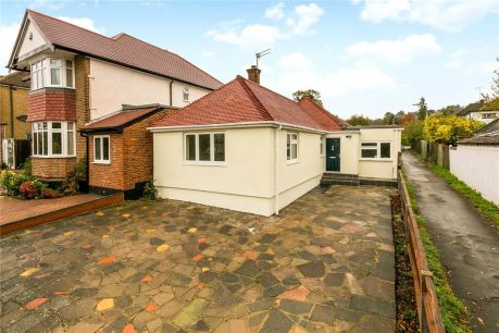 Northwood Way, Northwood, Middlesex, HA6 3 bed bungalow for sale – £825,000