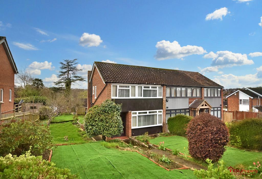 Sandhurst Road, Tunbridge Wells, Kent 3 bed semi-detached house for sale – £375,000