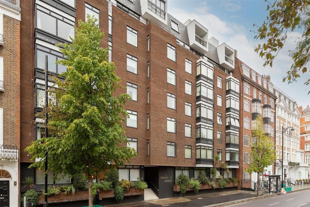 Sloane Street, Knightsbridge SW1X 4 bed apartment for sale - £3,999,999