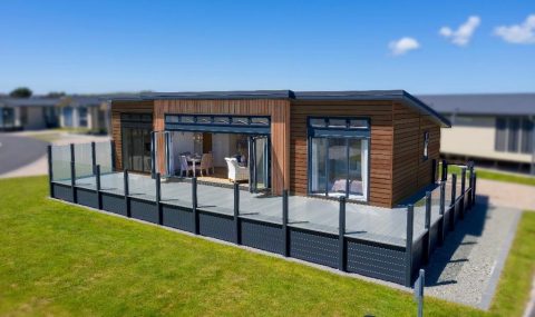 at Great Hadman Country Club, Great Hadham Country Club, Great Hadham Road SG10 2 bed lodge for sale – £360,000