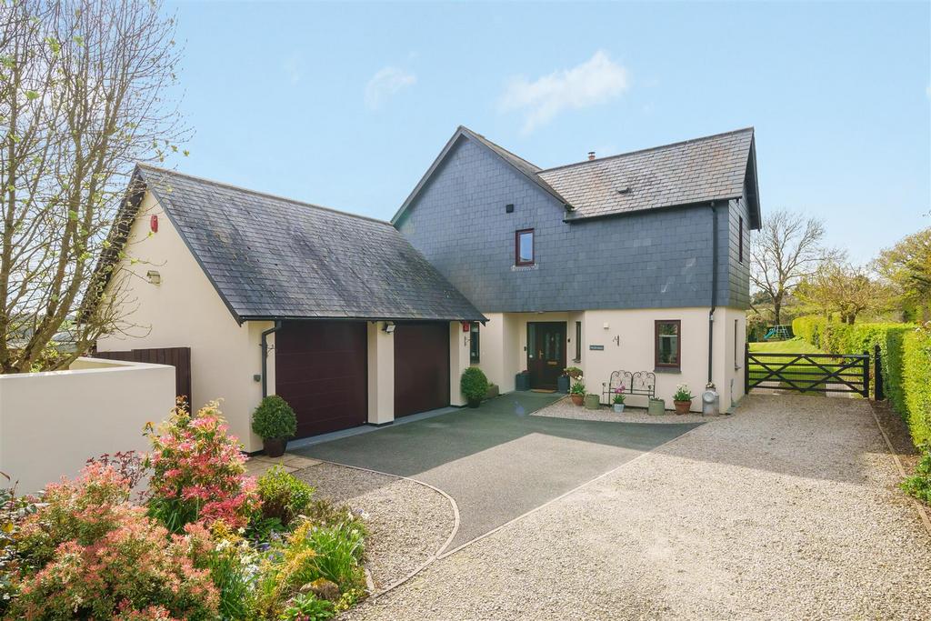  Baytree Close, Crockernwell, Exeter 4 bed detached house for sale - £725,000 