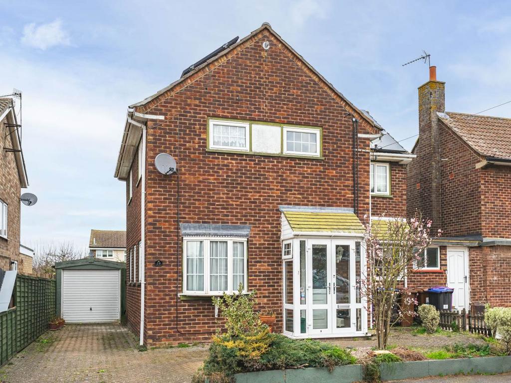 Kingsway, Royston, 4 bed house for sale - £450,000