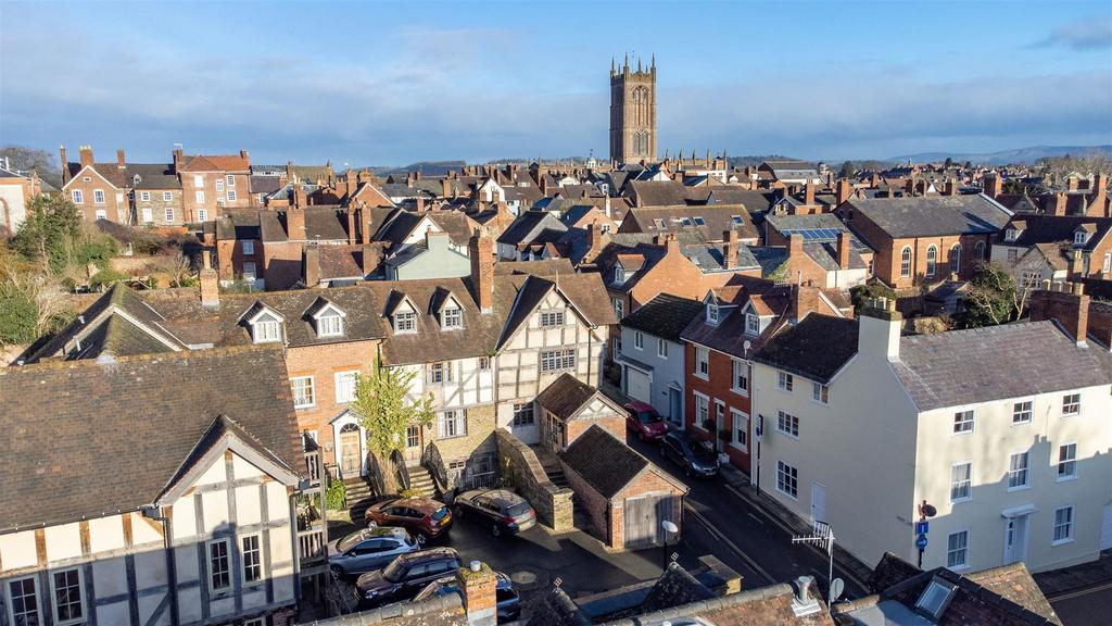 Raven Lane, Ludlow 4 bed property for sale - £595,000 