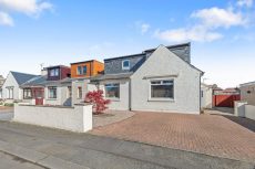Queen Street, <a href="https://hupzo.com/listing-tag/grangemouth/" class="st_tag internal_tag " rel="tag" title="Posts tagged with Grangemouth">Grangemouth</a>, FK3 3 bed end of terrace house