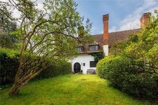 Holmbury St. Mary, <a href="https://hupzo.com/listing-tag/dorking/" class="st_tag internal_tag " rel="tag" title="Posts tagged with Dorking">Dorking</a>, <a href="https://hupzo.com/listing-tag/surrey/" class="st_tag internal_tag " rel="tag" title="Posts tagged with Surrey">Surrey</a>, RH5 3 bed terraced house