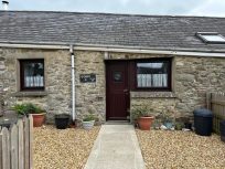 Brynteg SA40 1 bed cottage to rent – £675 pcm