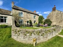 Manor <a href="https://hupzo.com/listing-tag/house/" class="st_tag internal_tag " rel="tag" title="Posts tagged with House">House</a> Farm, Hudswell 3 bed <a href="https://hupzo.com/listing-tag/character/" class="st_tag internal_tag " rel="tag" title="Posts tagged with character">character</a> property for sale