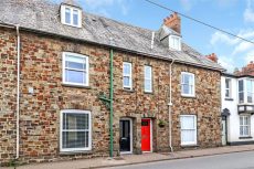 South Street, South Molton, <a href="https://hupzo.com/listing-tag/devon/" class="st_tag internal_tag " rel="tag" title="Posts tagged with Devon">Devon</a>, EX36 3 bed terraced house