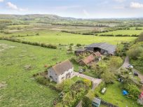 <a href="https://hupzo.com/listing-tag/clevedon/" class="st_tag internal_tag " rel="tag" title="Posts tagged with Clevedon">Clevedon</a>, North <a href="https://hupzo.com/listing-tag/somerset/" class="st_tag internal_tag " rel="tag" title="Posts tagged with Somerset">Somerset</a> BS21 4 bed detached house for sale