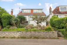 Cleveland <a href="https://hupzo.com/listing-tag/avenue/" class="st_tag internal_tag " rel="tag" title="Posts tagged with Avenue">Avenue</a>, Mumbles, Swansea 3 bed detached <a href="https://hupzo.com/listing-tag/house/" class="st_tag internal_tag " rel="tag" title="Posts tagged with House">house</a> for sale