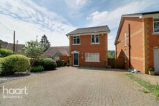 Sutherland Avenue, Biggin Hill 4 bed detached house for sale