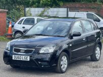 * 60 2011 KIA RIO 1.4L 5 DOOR + LOW